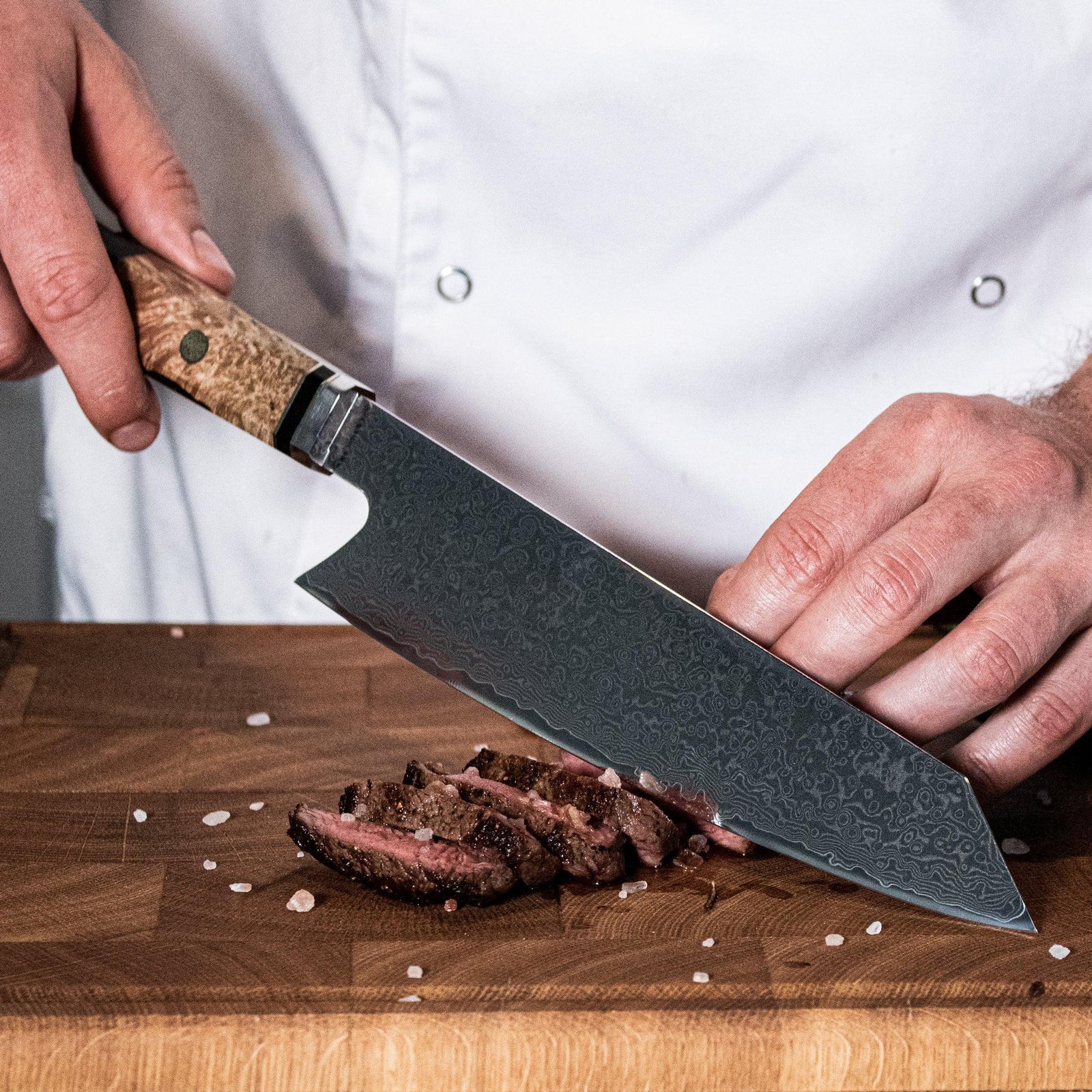 Why Damascus Steel is Unique - Understanding Its Unique Patterns and Blade Strength