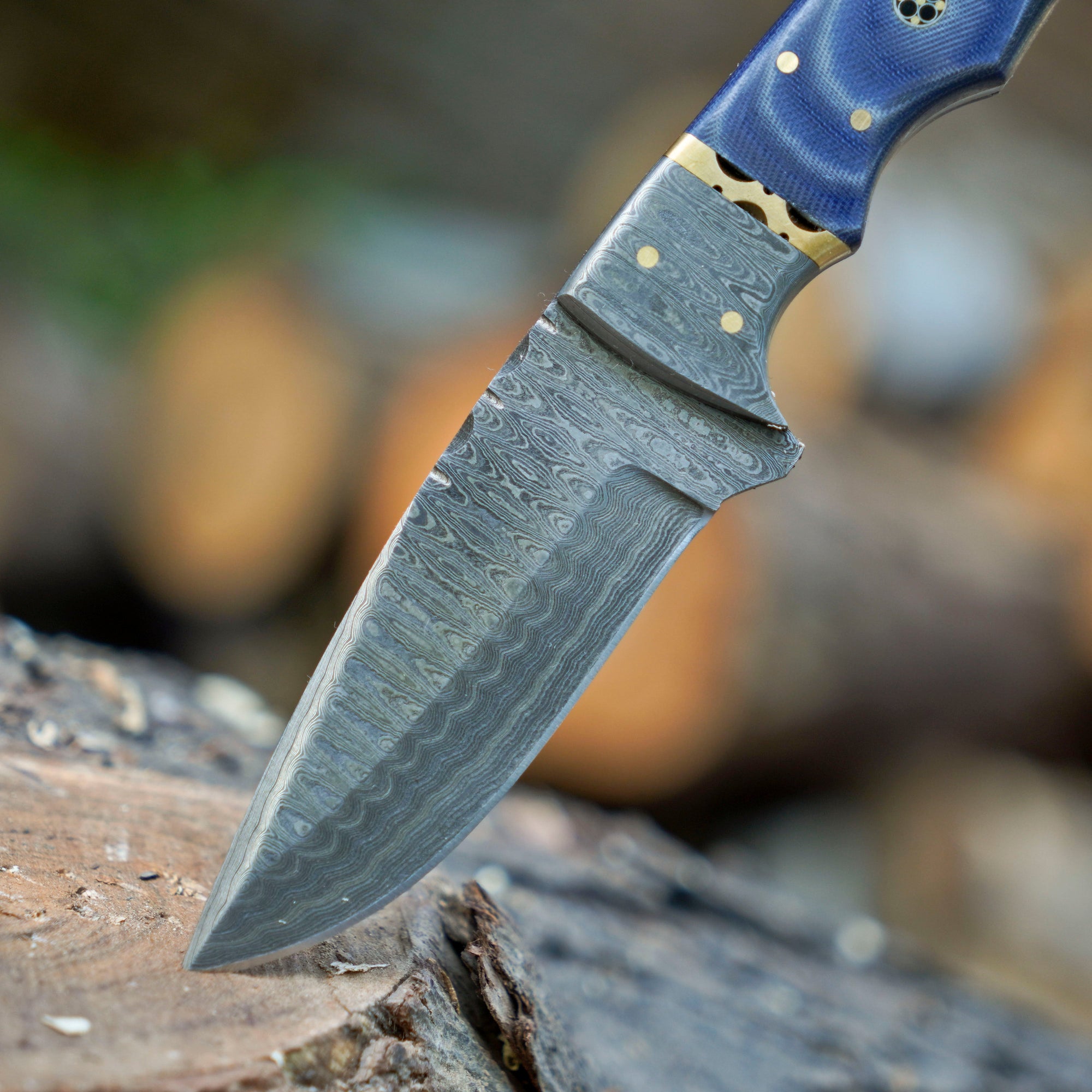 The Frostbite Damascus Outdoor Knife