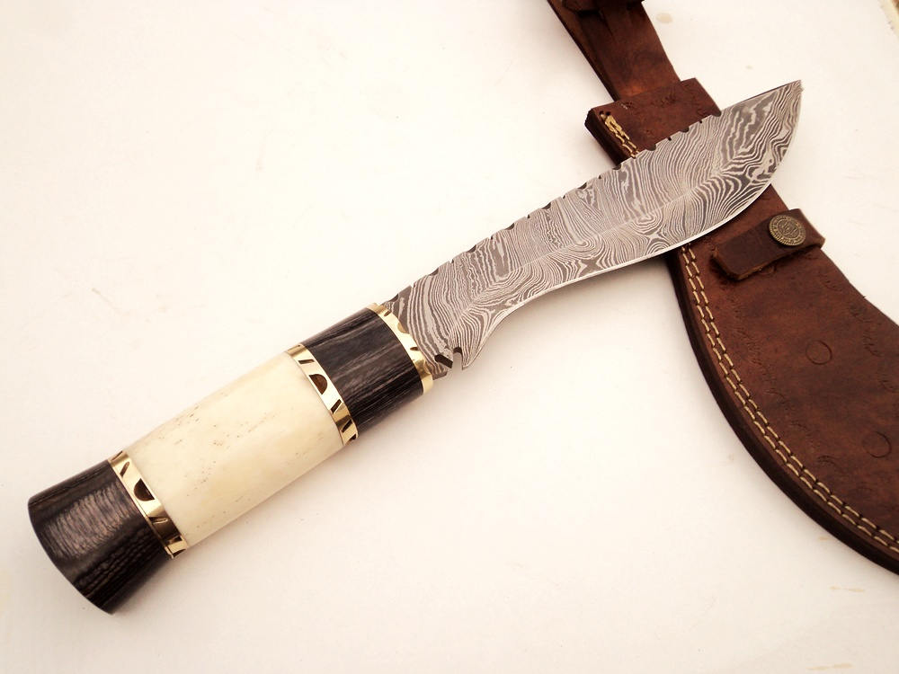 Horn Bowie Kukri Damascus Knife