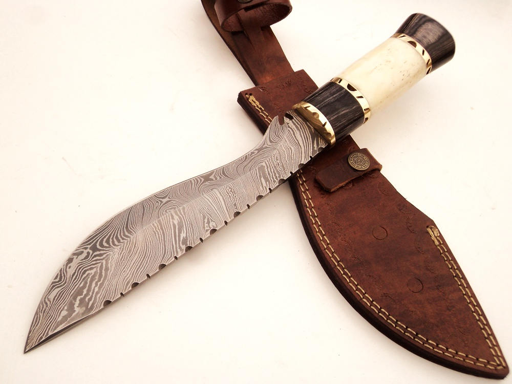 Horn Bowie Kukri Damascus Knife